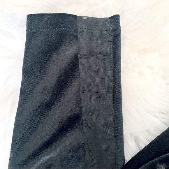 Forever 21 Black Velvet Drawstring Joggers Size Small - Picture 11 of 14